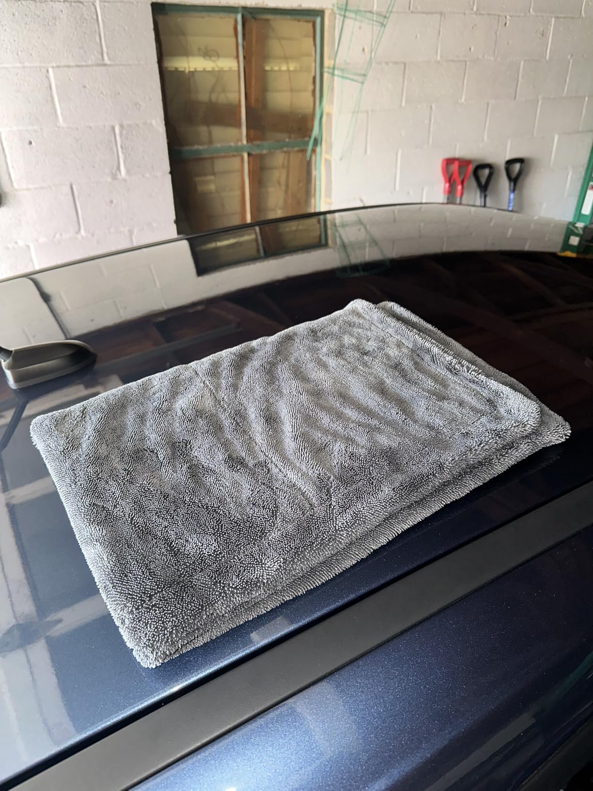 Customer review photo for GLANZ Aqua Magnet drying towel