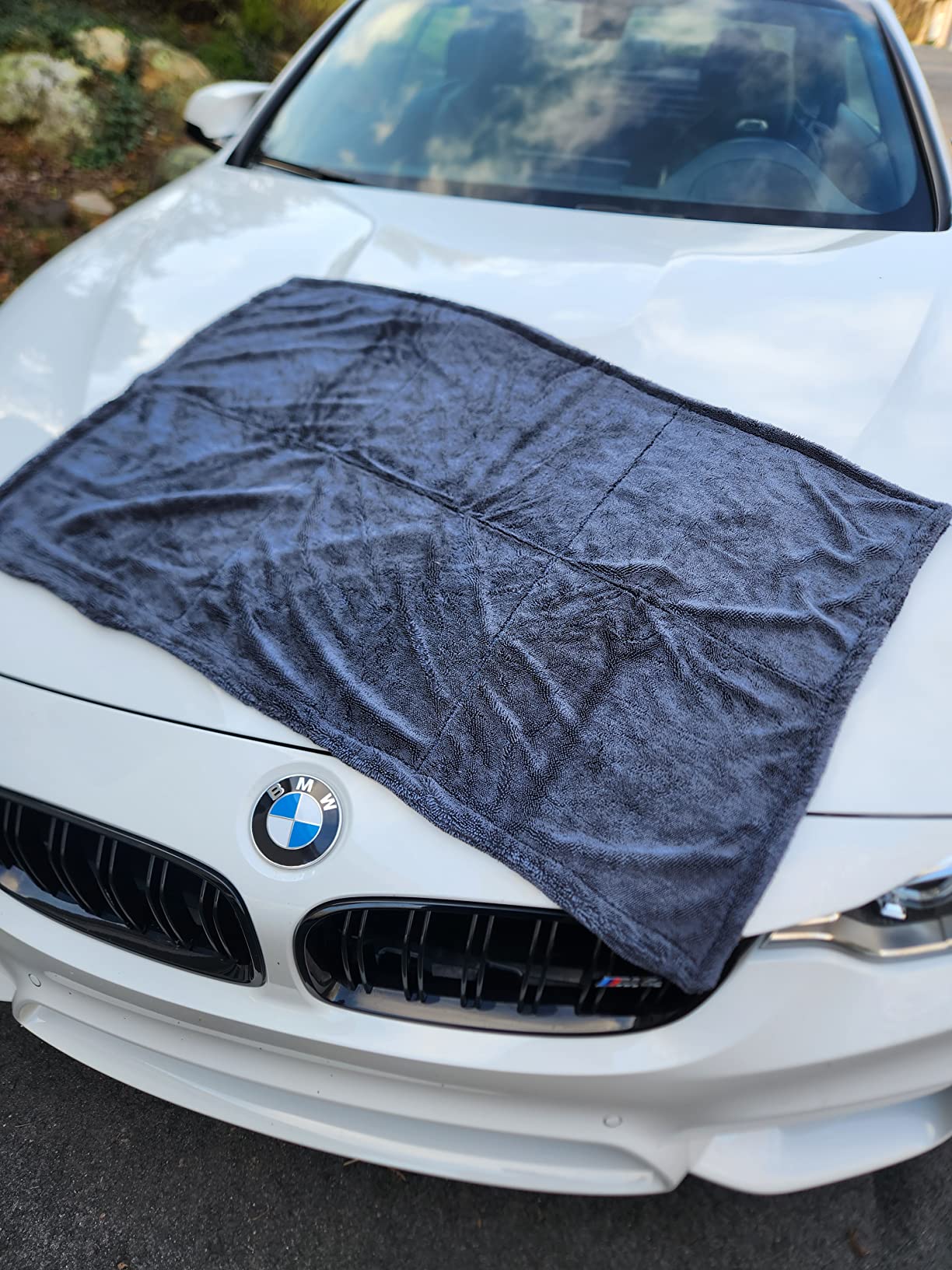Customer review photo for GLANZ Aqua Magnet drying towel