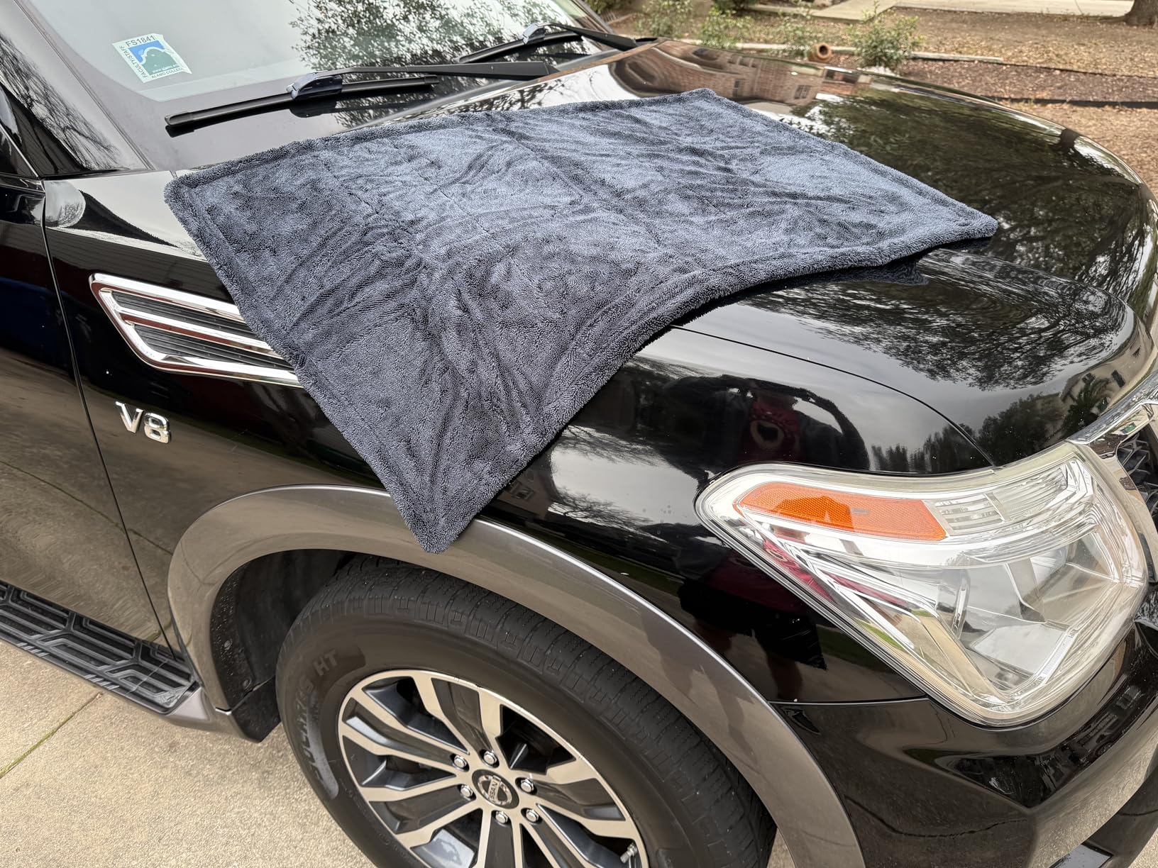 Customer review photo for GLANZ Aqua Magnet drying towel