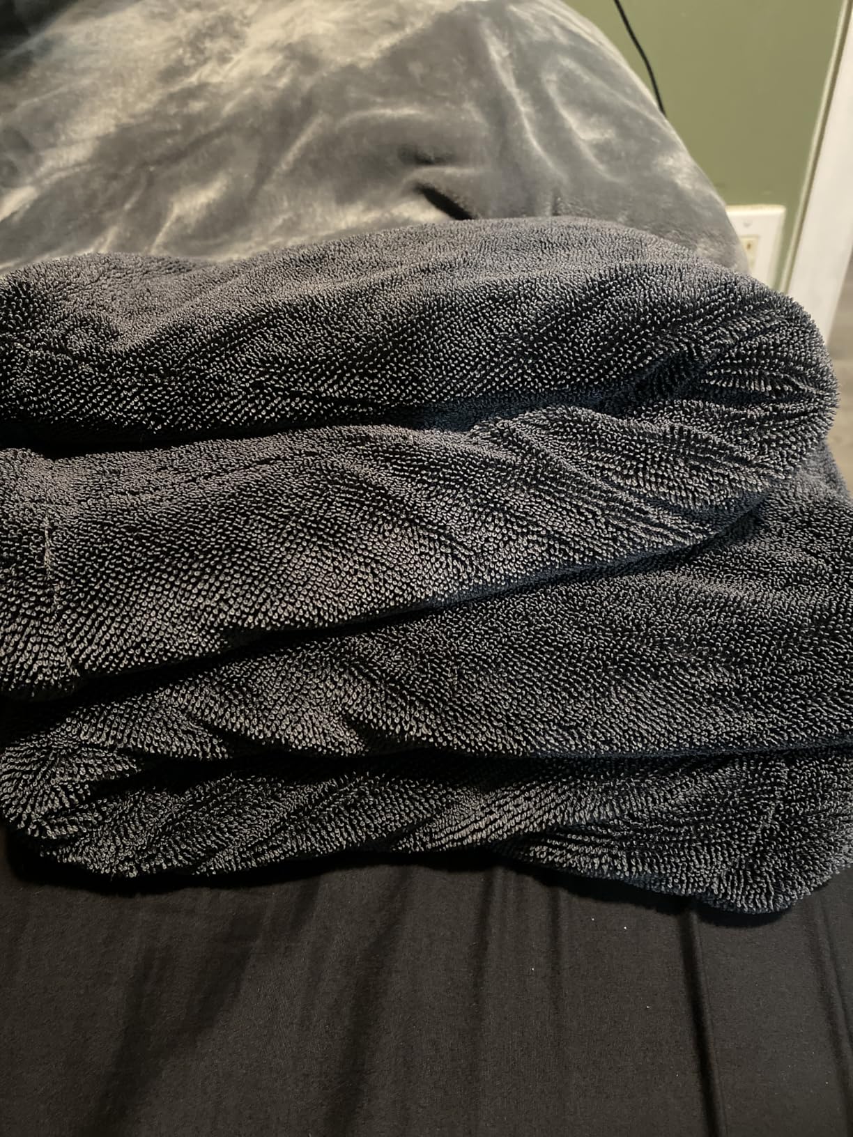 Customer review photo for GLANZ Aqua Magnet drying towel